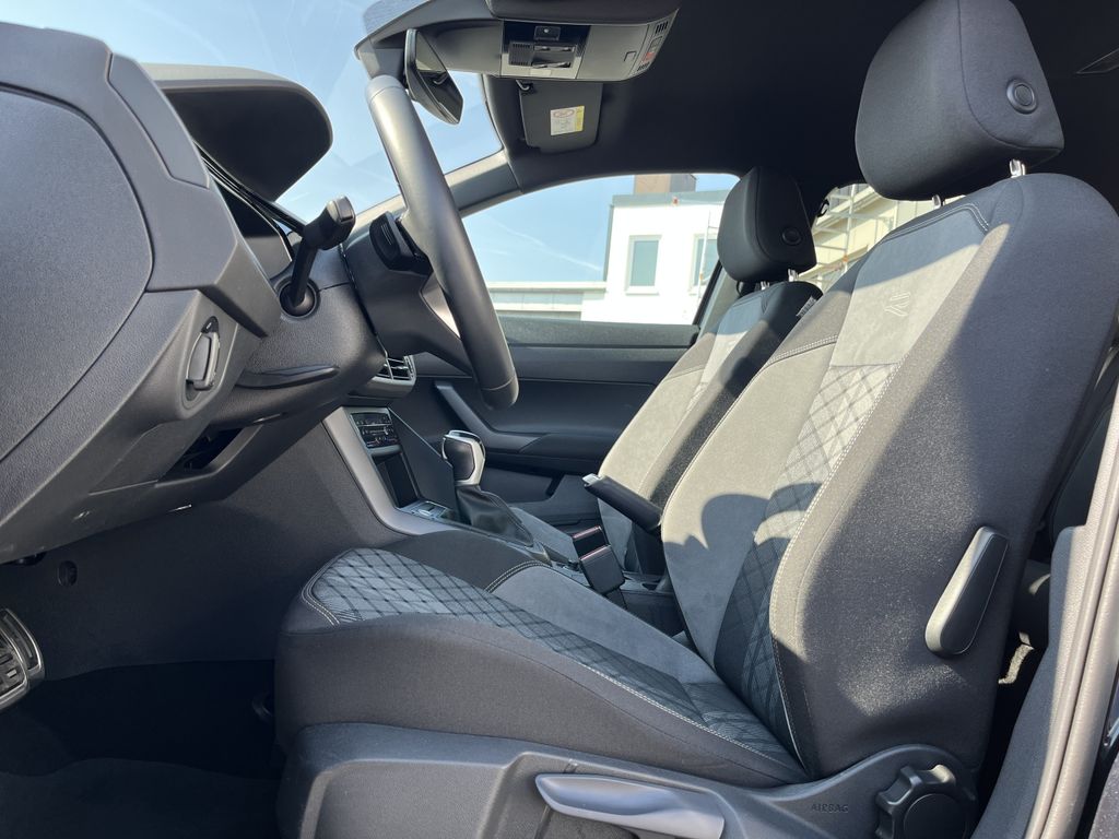 Volkswagen Taigo 1.5 TSI DSG R-Line 11