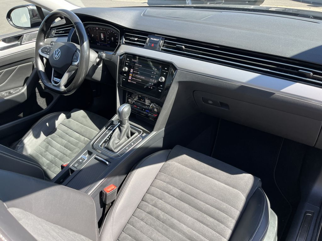 Volkswagen Passat Variant 2.0 TDI DSG 4Mo Elegance 1,99% Fi 14
