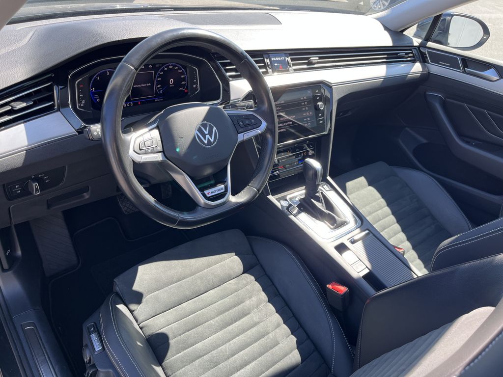 Volkswagen Passat Variant 2.0 TDI DSG 4Mo Elegance 1,99% Fi 12