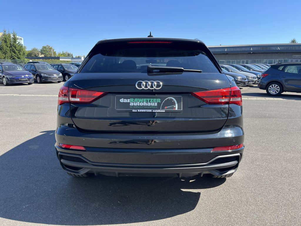 Audi Q3 35 2.0 TDI S line 9