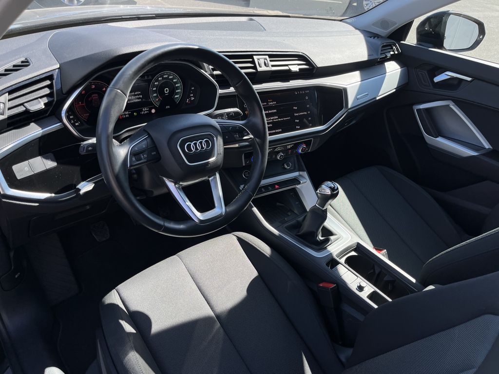 Audi Q3 35 2.0 TDI S line 12