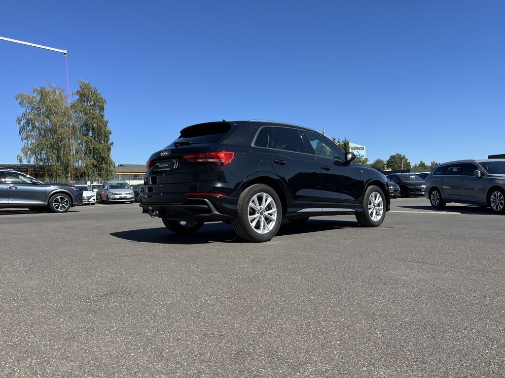 Audi Q3 35 2.0 TDI S line 7