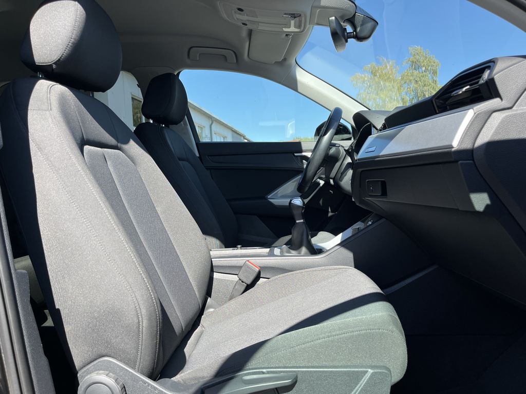 Audi Q3 35 2.0 TDI S line 15