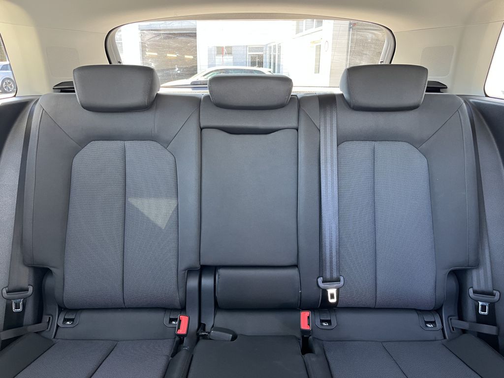 Audi Q3 35 2.0 TDI S line 18