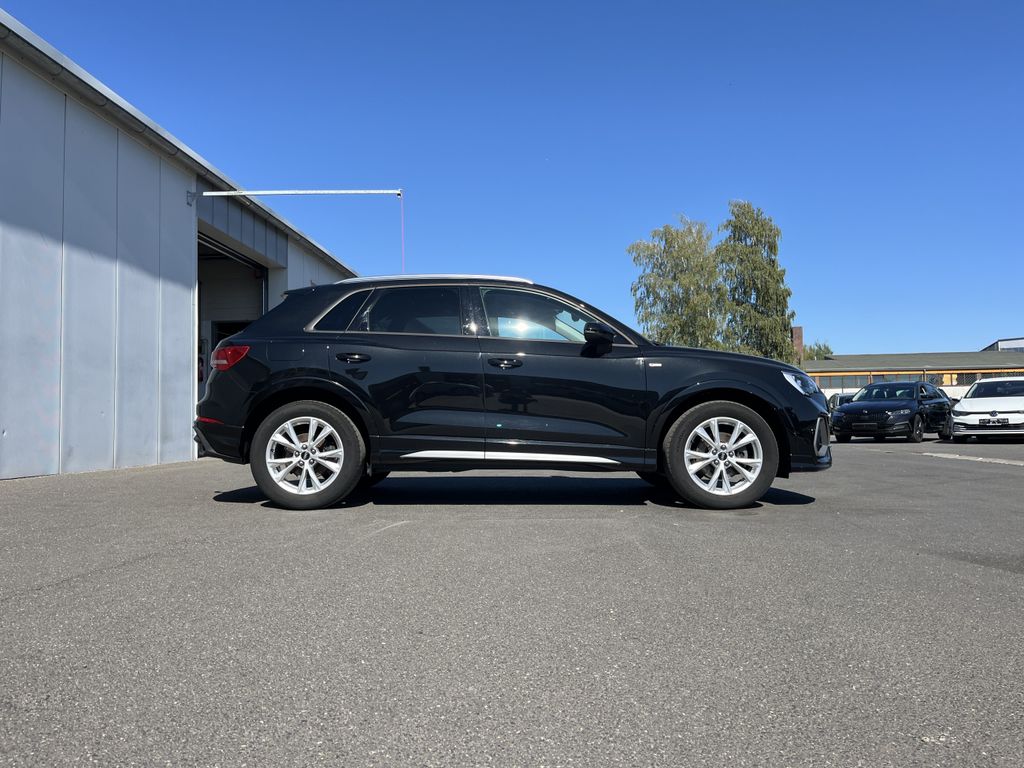 Audi Q3 35 2.0 TDI S line 5