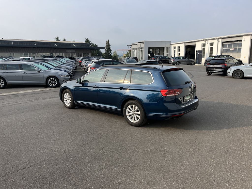 Volkswagen Passat Variant 2.0 TDI DSG Business 11