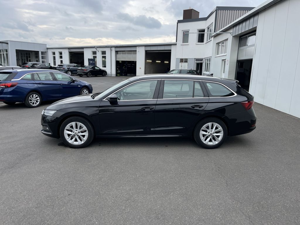 Skoda Octavia Combi 2.0 TDI DSG Style 3