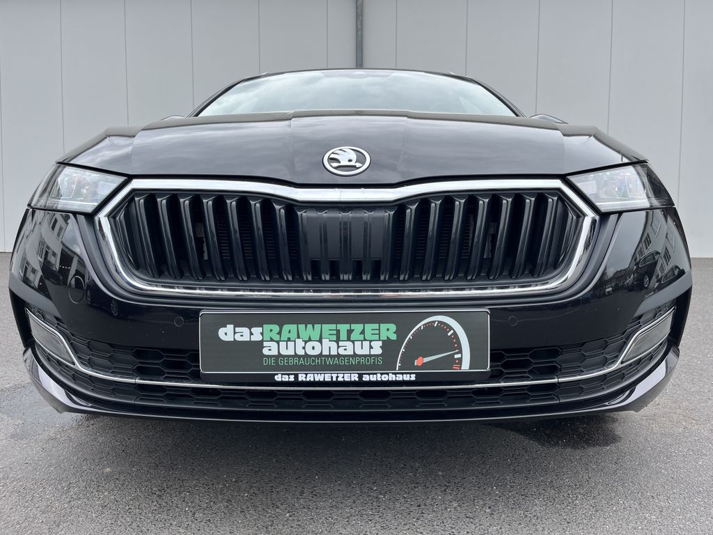 Skoda Octavia Combi 2.0 TDI DSG Style 4