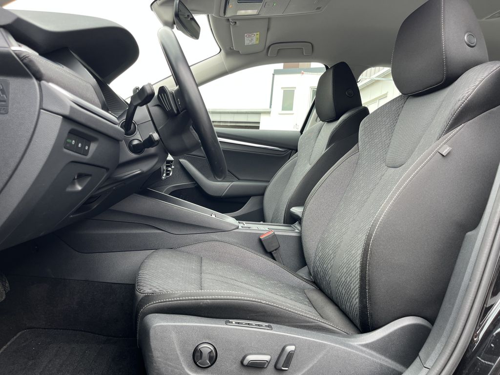 Skoda Octavia Combi 2.0 TDI DSG Style 13
