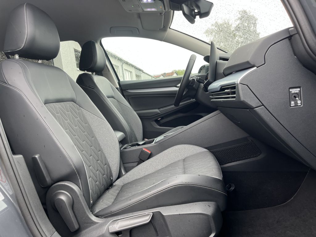 Volkswagen Golf Variant 1.5 TSI DSG Life GOAL 15