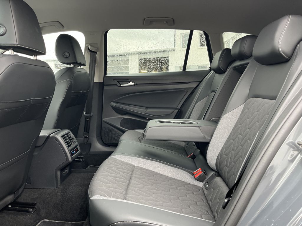 Volkswagen Golf Variant 1.5 TSI DSG Life GOAL 17