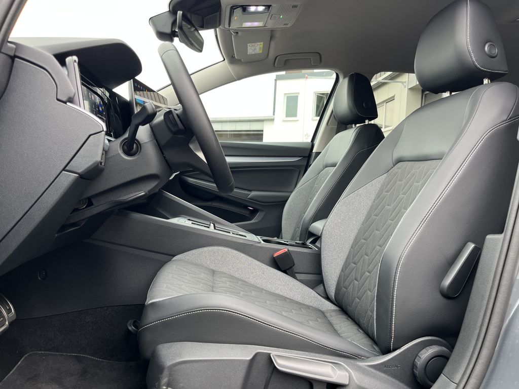 Volkswagen Golf Variant 1.5 TSI DSG Life GOAL 13