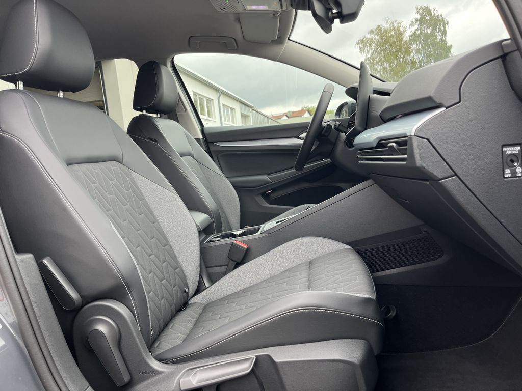 Volkswagen Golf Variant 1.5 TSI DSG Life GOAL 15