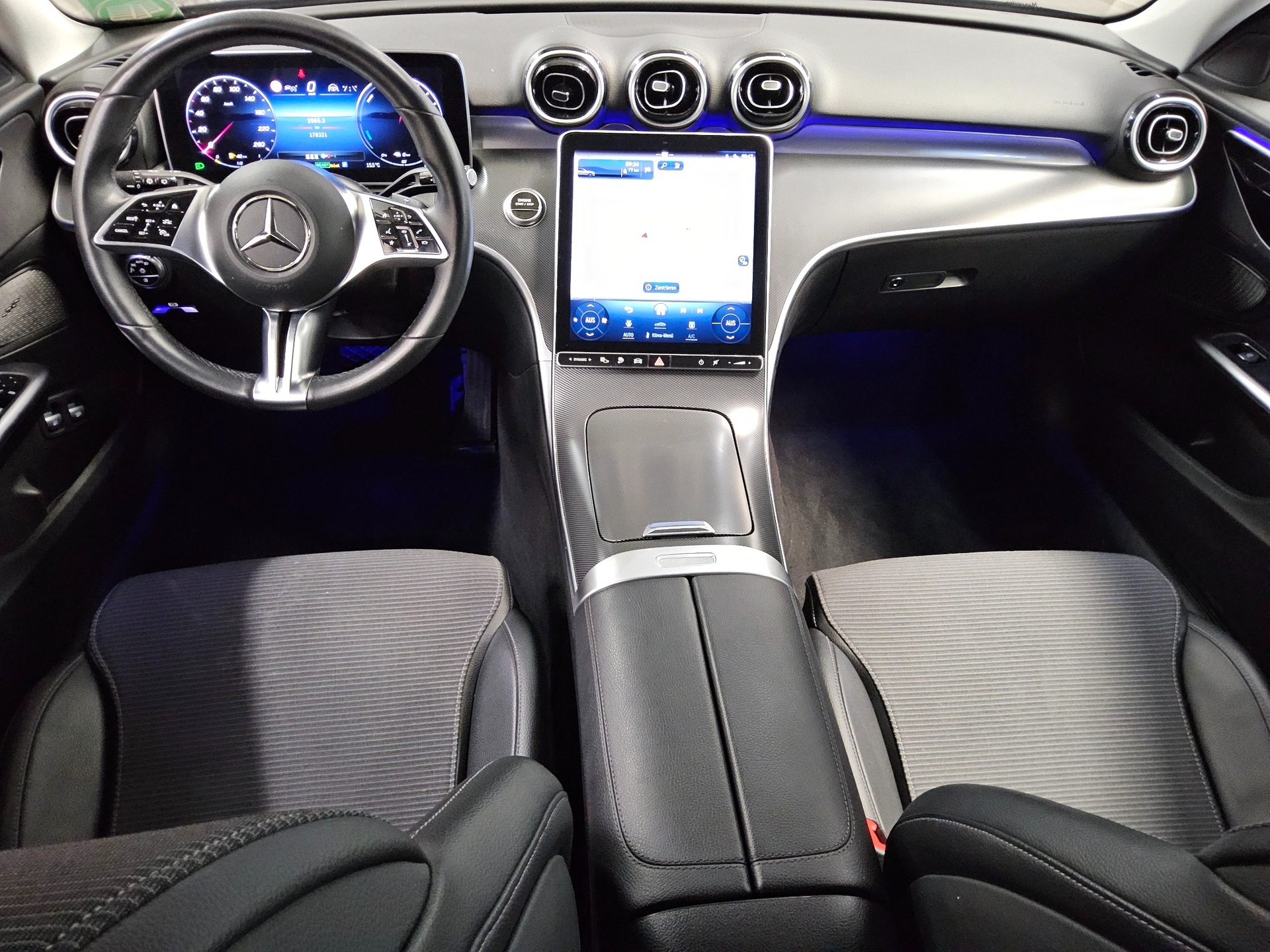 Mercedes-Benz C 300 T e Avantgarde T-Leder Navi LED AHK RfK 5