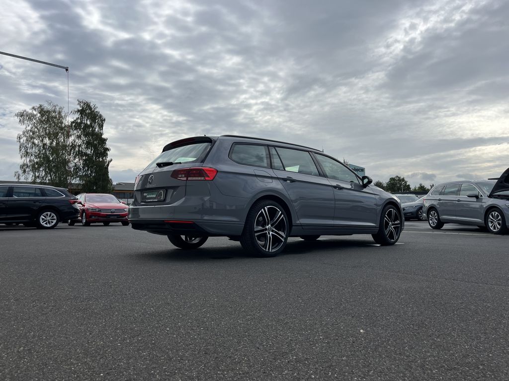 Volkswagen Passat Variant 1.5 TSI DSG R-Line Optik 1,99% Fi 7
