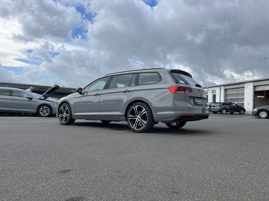 Volkswagen Passat Variant 1.5 TSI DSG R-Line Optik 1,99% Fi 10