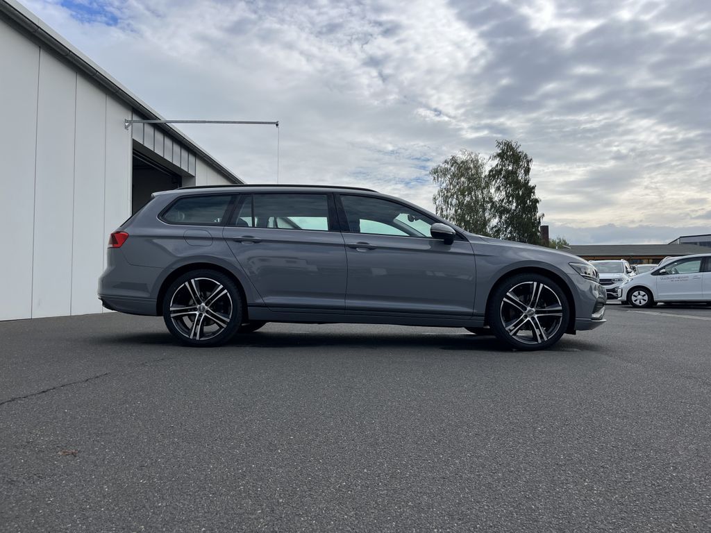 Volkswagen Passat Variant 1.5 TSI DSG R-Line Optik 1,99% Fi 5
