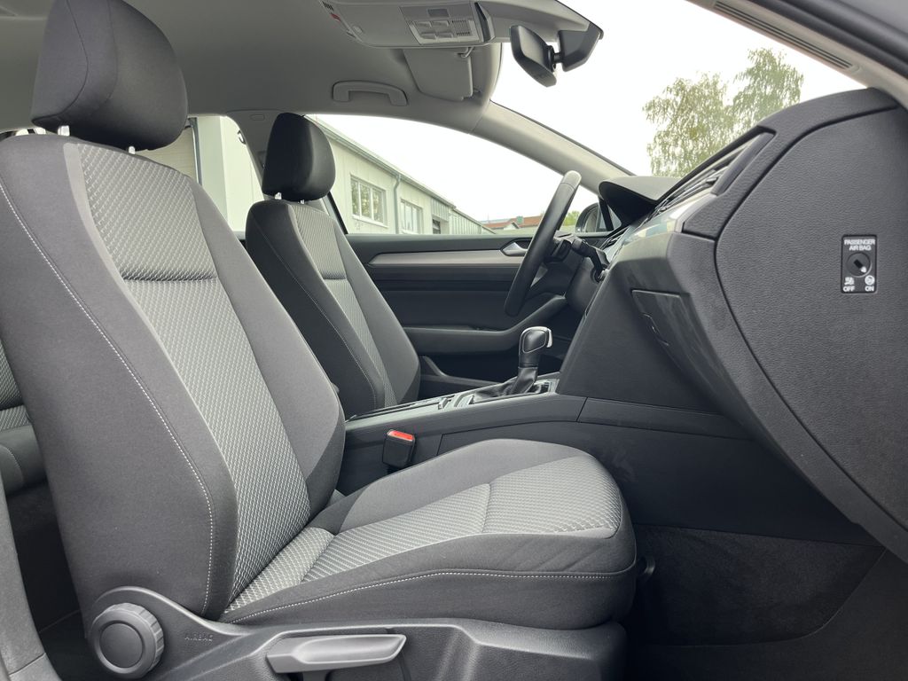 Volkswagen Passat Variant 1.5 TSI DSG R-Line Optik 1,99% Fi 15