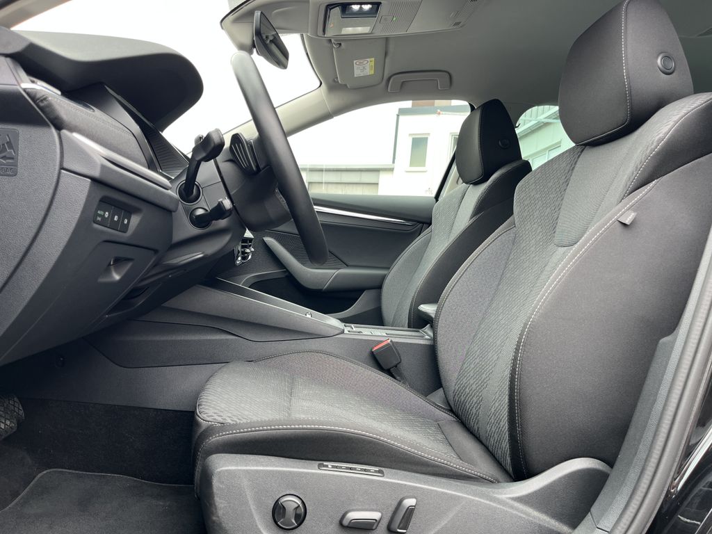 Skoda Octavia Combi 2.0 TDI DSG Style 13