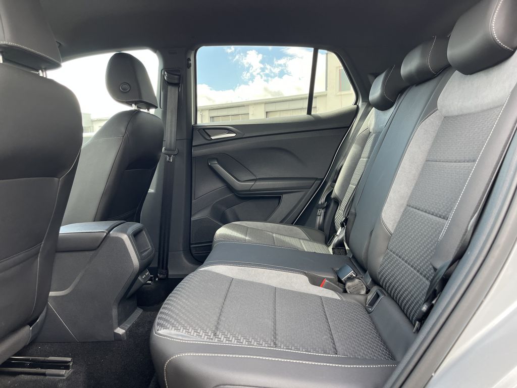 Volkswagen T-Cross 1.5 TSI DSG R-Line 17