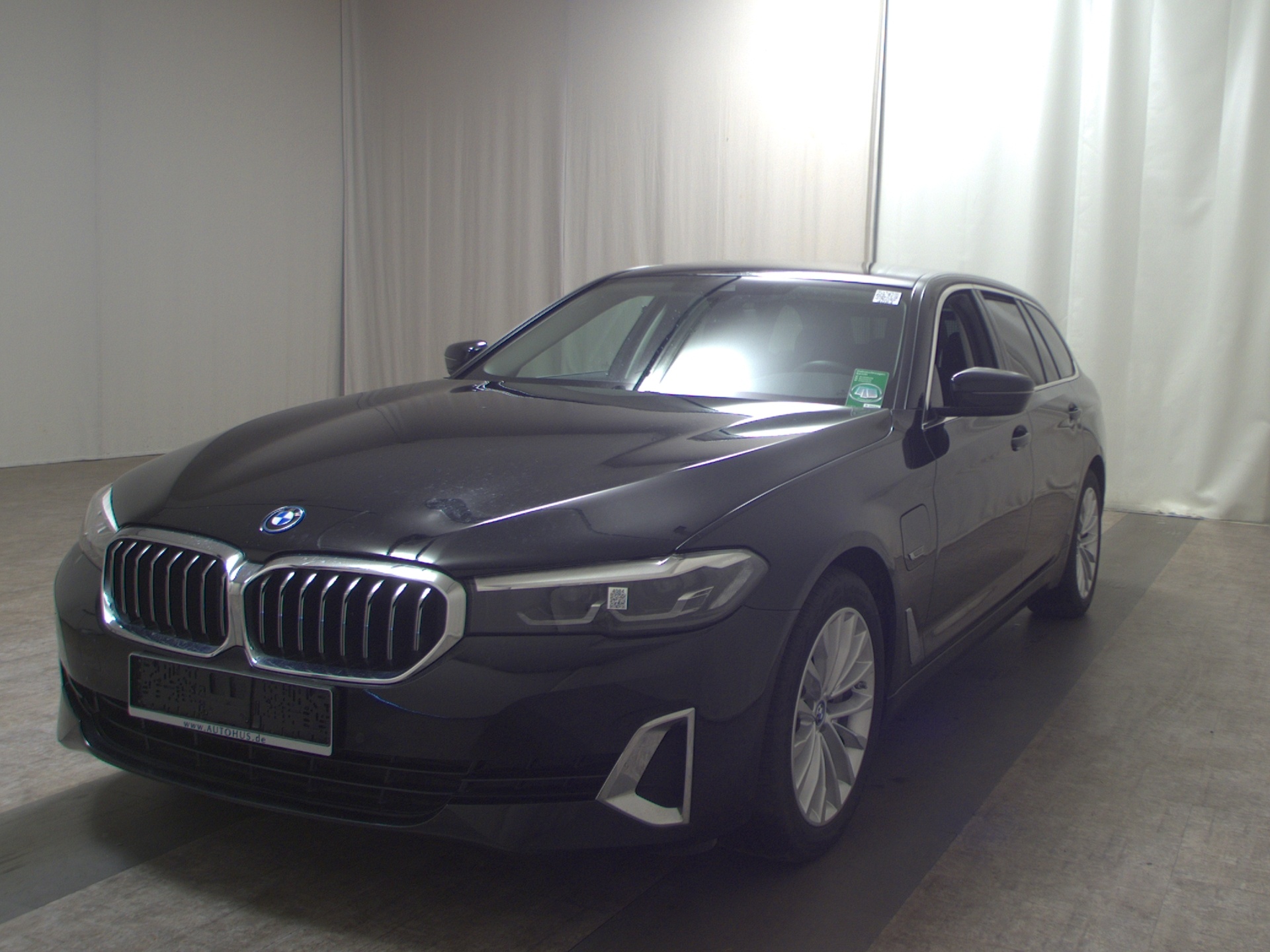 BMW 530e xDr Luxury-Line Navi LED LC-Pro Leder 2