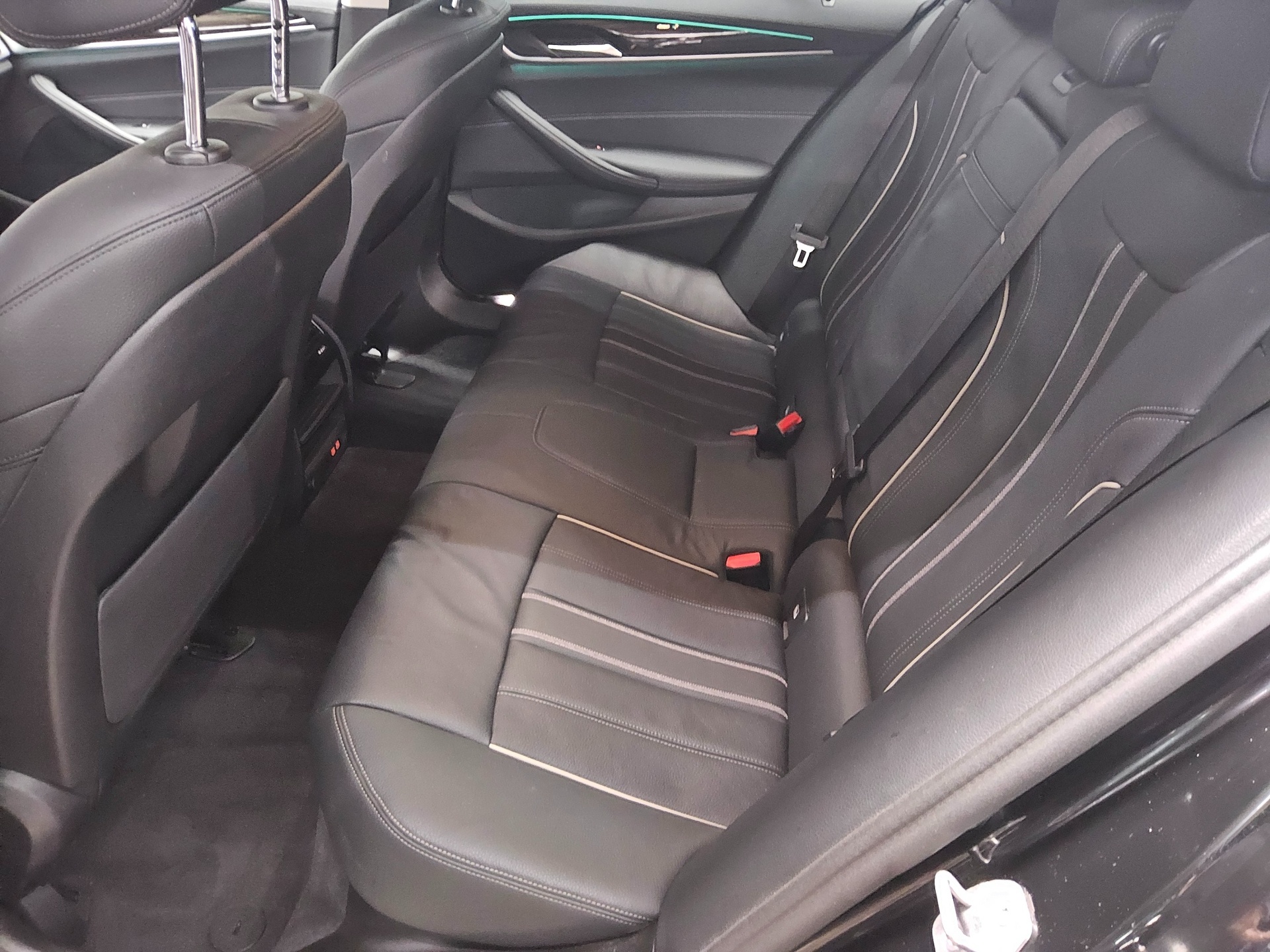 BMW 530e xDr Luxury-Line Navi LED LC-Pro Leder 13