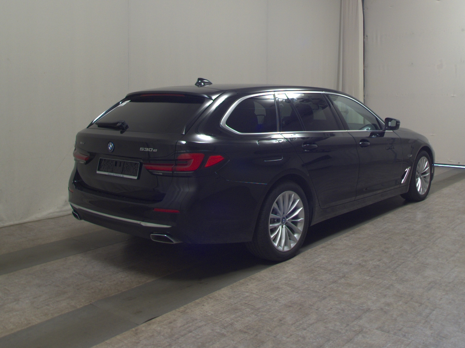 BMW 530e xDr Luxury-Line Navi LED LC-Pro Leder 4