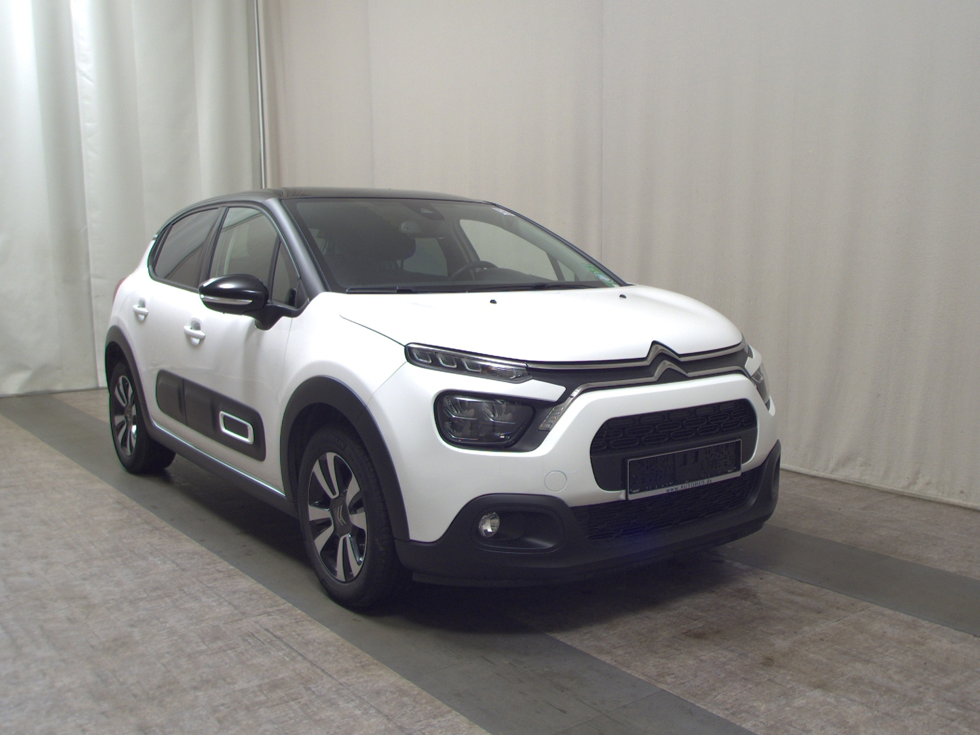 Citroën C3 1.2 PureTech Shine SHZ PDC LED Bluetooth DAB 3