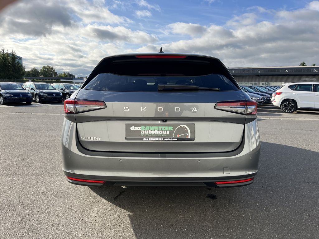 Skoda Superb Combi 2.0 TSI DSG Selection 9