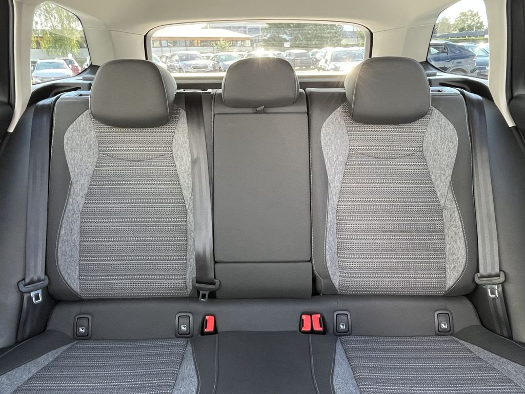 Skoda Superb Combi 2.0 TSI DSG Selection 18