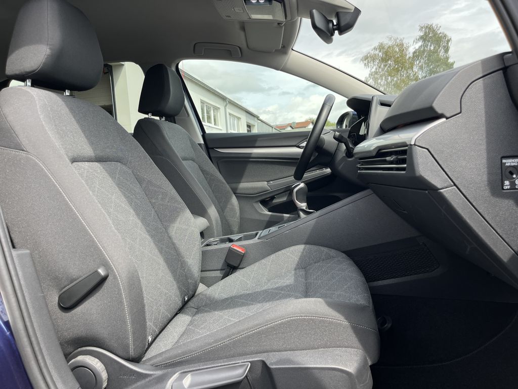 Volkswagen Golf 1.5 TSI Life 15