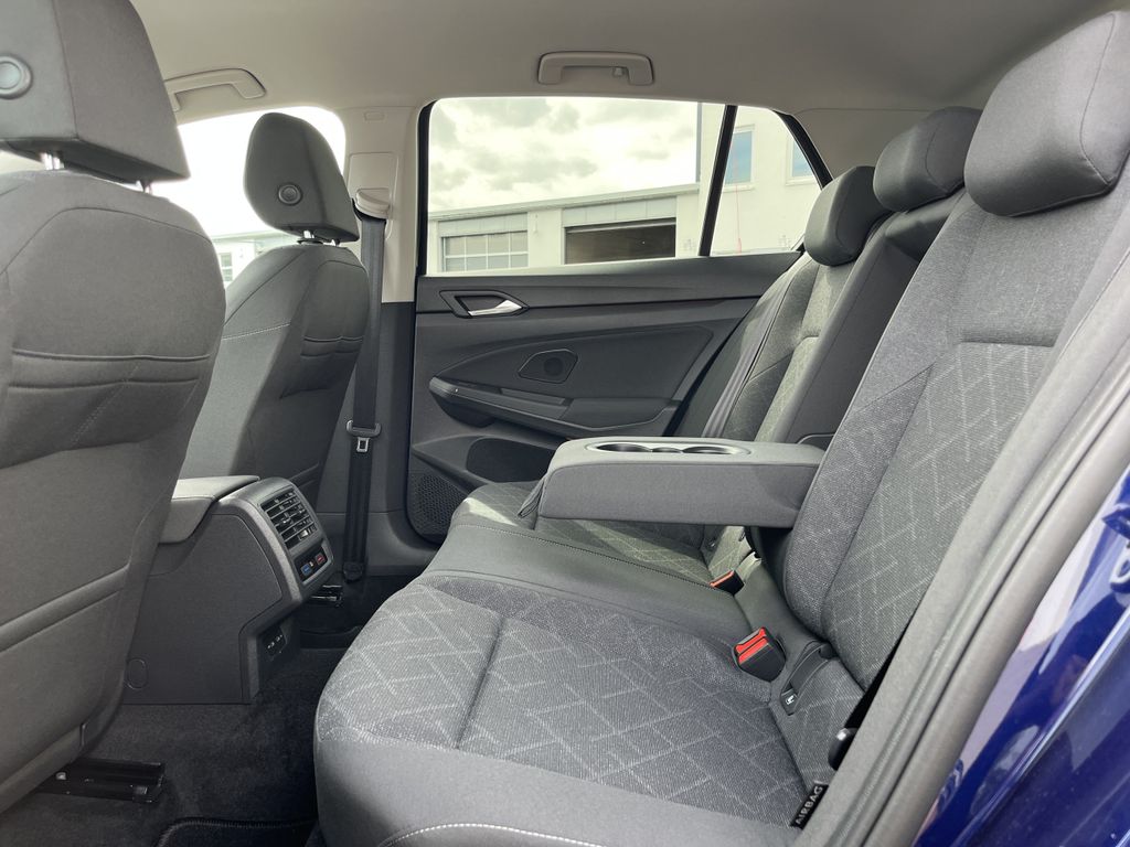 Volkswagen Golf 1.5 TSI Life 17