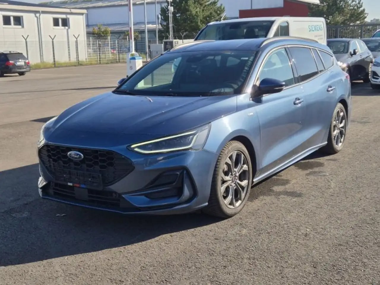 Ford Focus ST-Line X Kamera*Matrix*NaviGroß*ACC*TW*SP 2