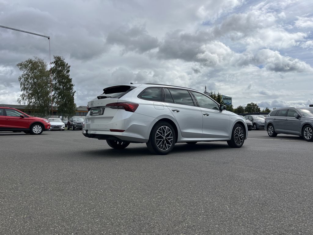 Skoda Octavia Combi 1.5 TSI Blackline 7