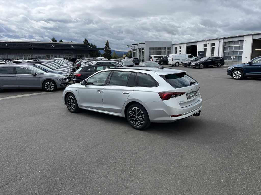 Skoda Octavia Combi 1.5 TSI Blackline 11