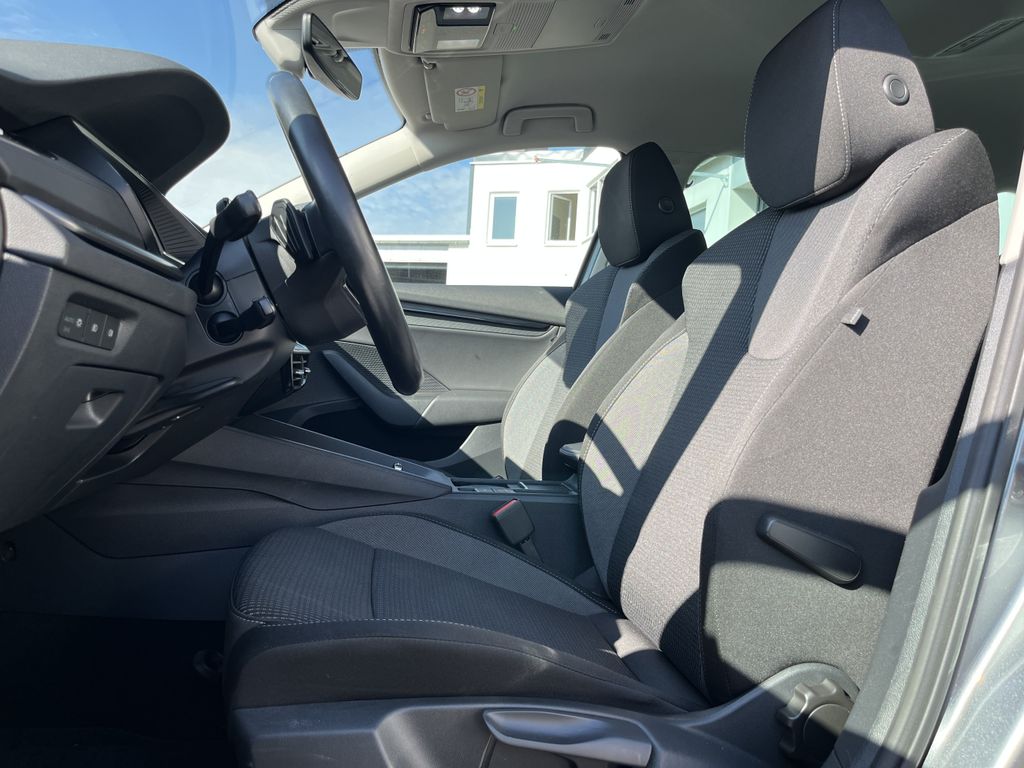 Skoda Octavia Combi 2.0 TDI DSG Ambition 13