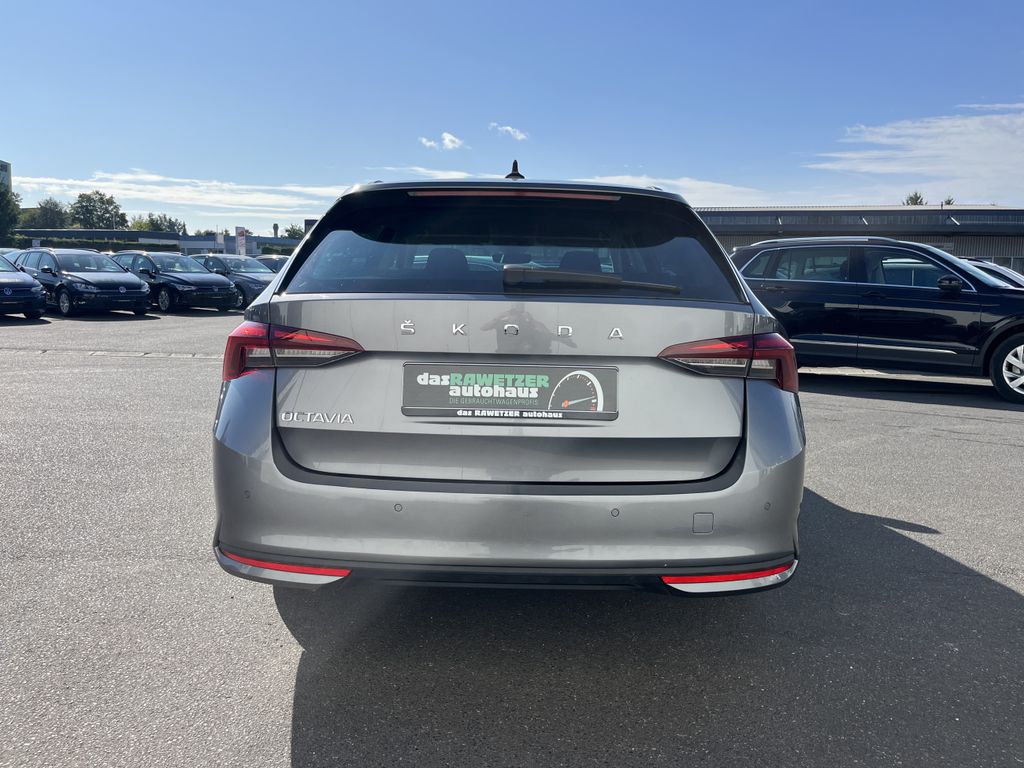 Skoda Octavia Combi 2.0 TDI DSG Ambition 9