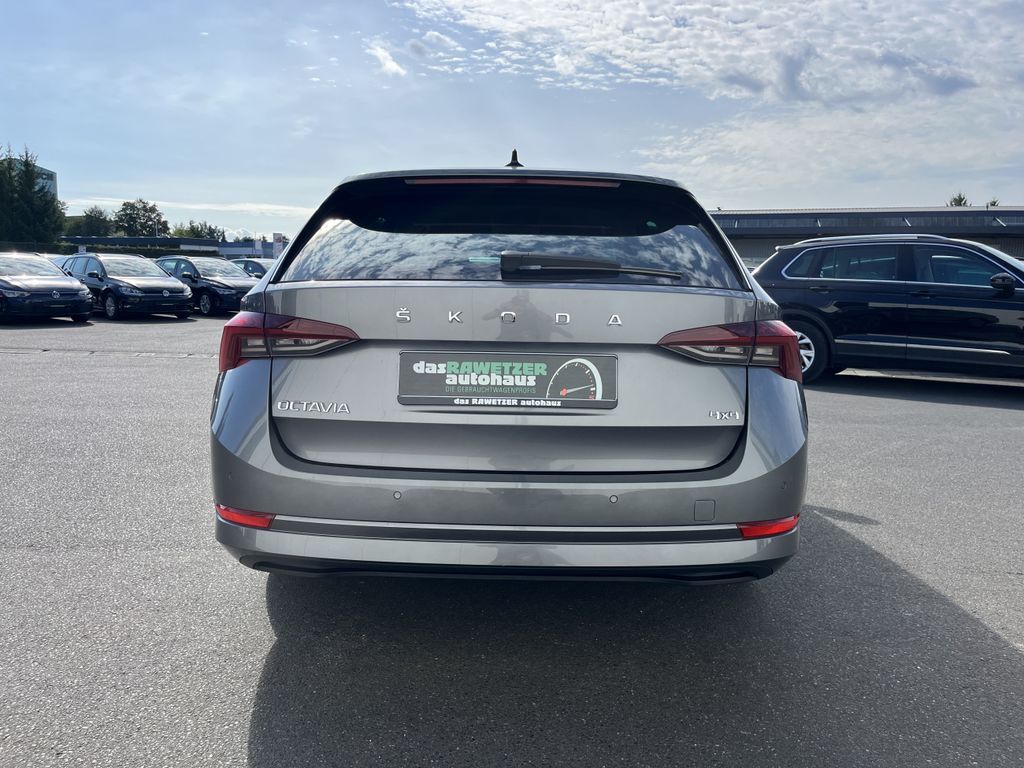 Skoda Octavia Combi 2.0 TDI DSG 4x4 Ambition 9