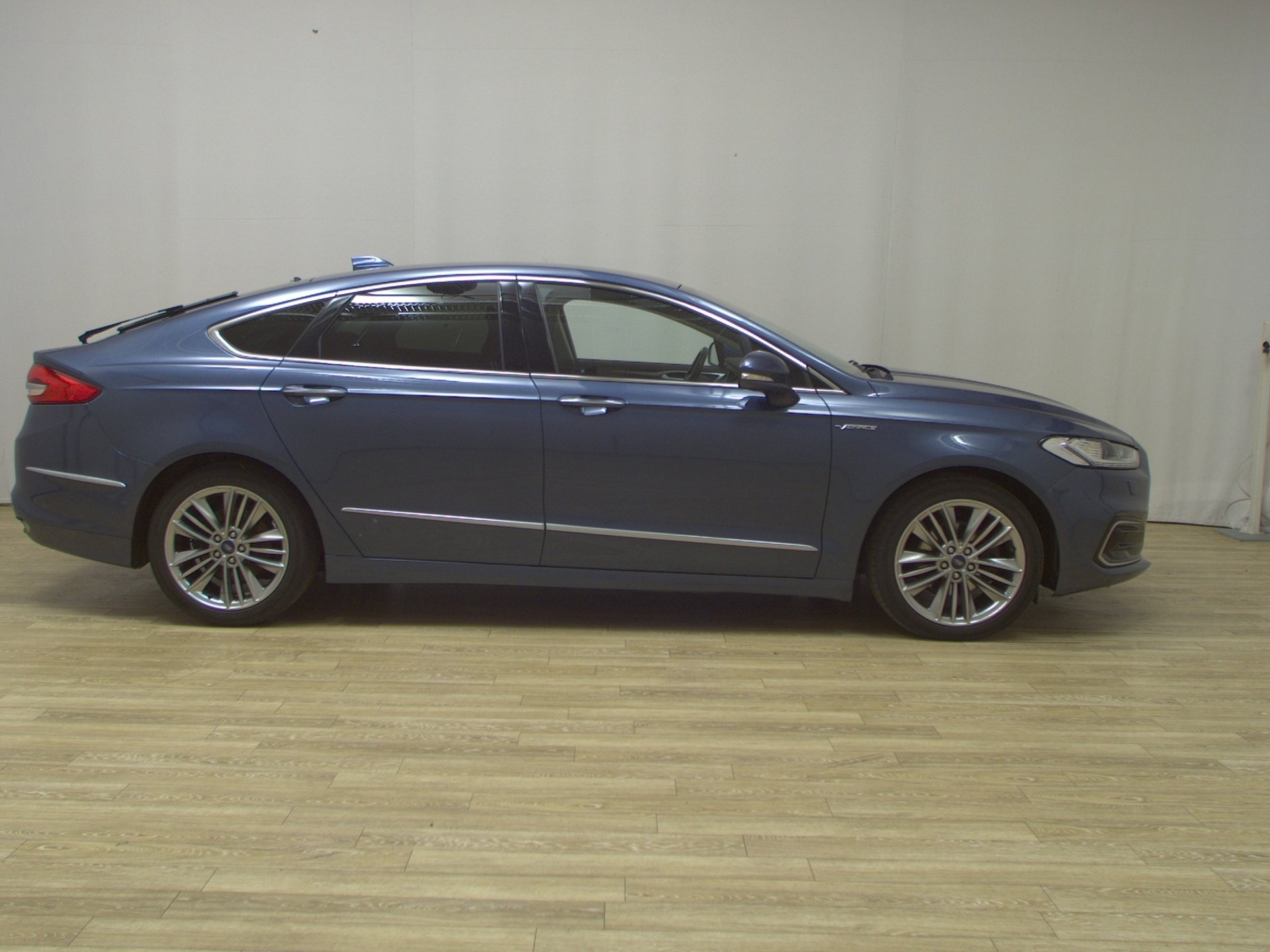 Ford Mondeo 2.0 EB Vignale Navi Sound Leder StHzg RfK