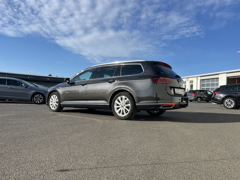 Volkswagen Passat Variant 2.0 TDI DSG Elegance 10
