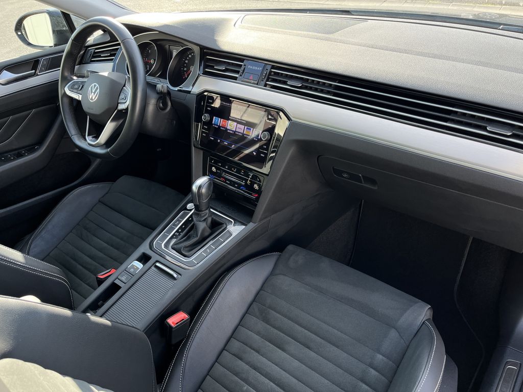 Volkswagen Passat Variant 2.0 TDI DSG Elegance 14