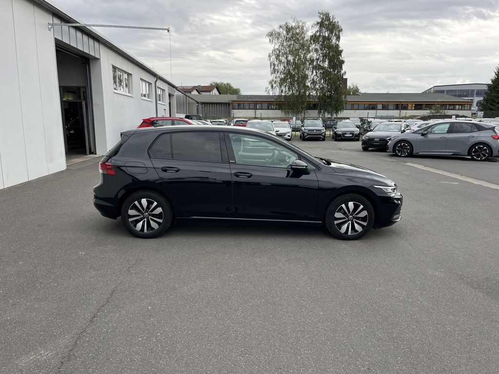 Volkswagen Golf 1.5 TSI Life MOVE 6