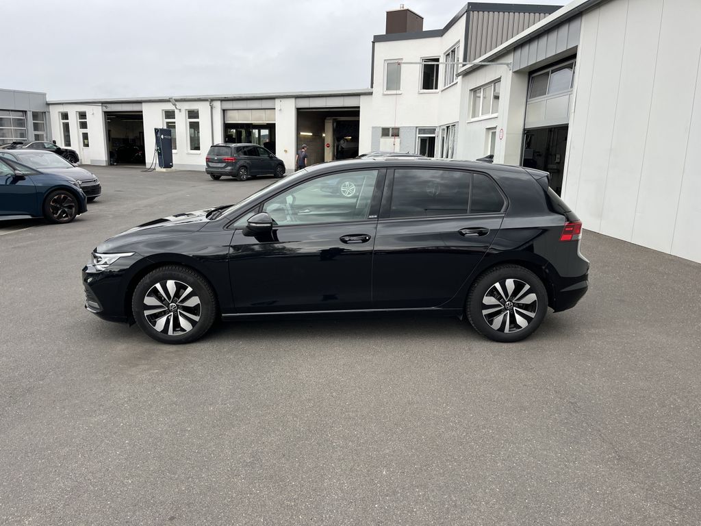 Volkswagen Golf 1.5 TSI Life MOVE 3