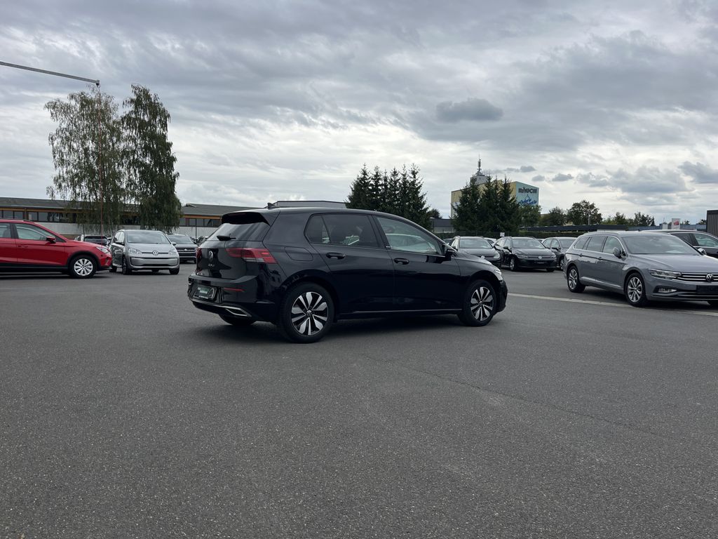 Volkswagen Golf 1.5 TSI Life MOVE 7