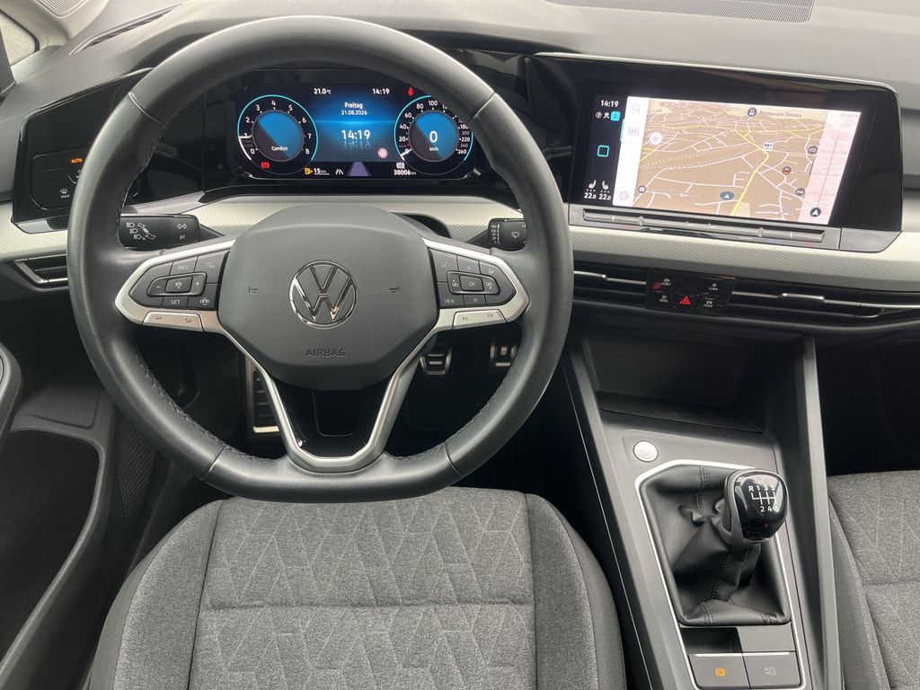 Volkswagen Golf 1.5 TSI Life MOVE 16