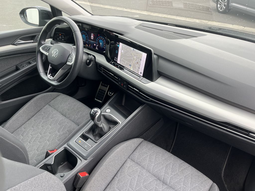 Volkswagen Golf 1.5 TSI Life MOVE 14