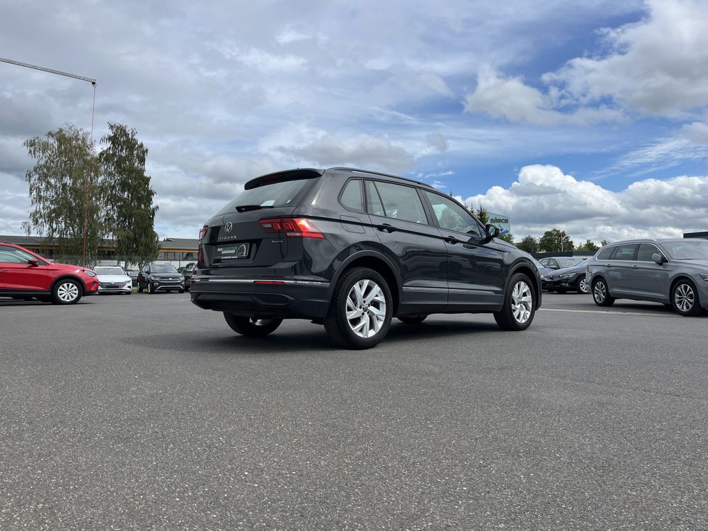 Volkswagen Tiguan 2.0 TDI DSG 4Mo Life 7