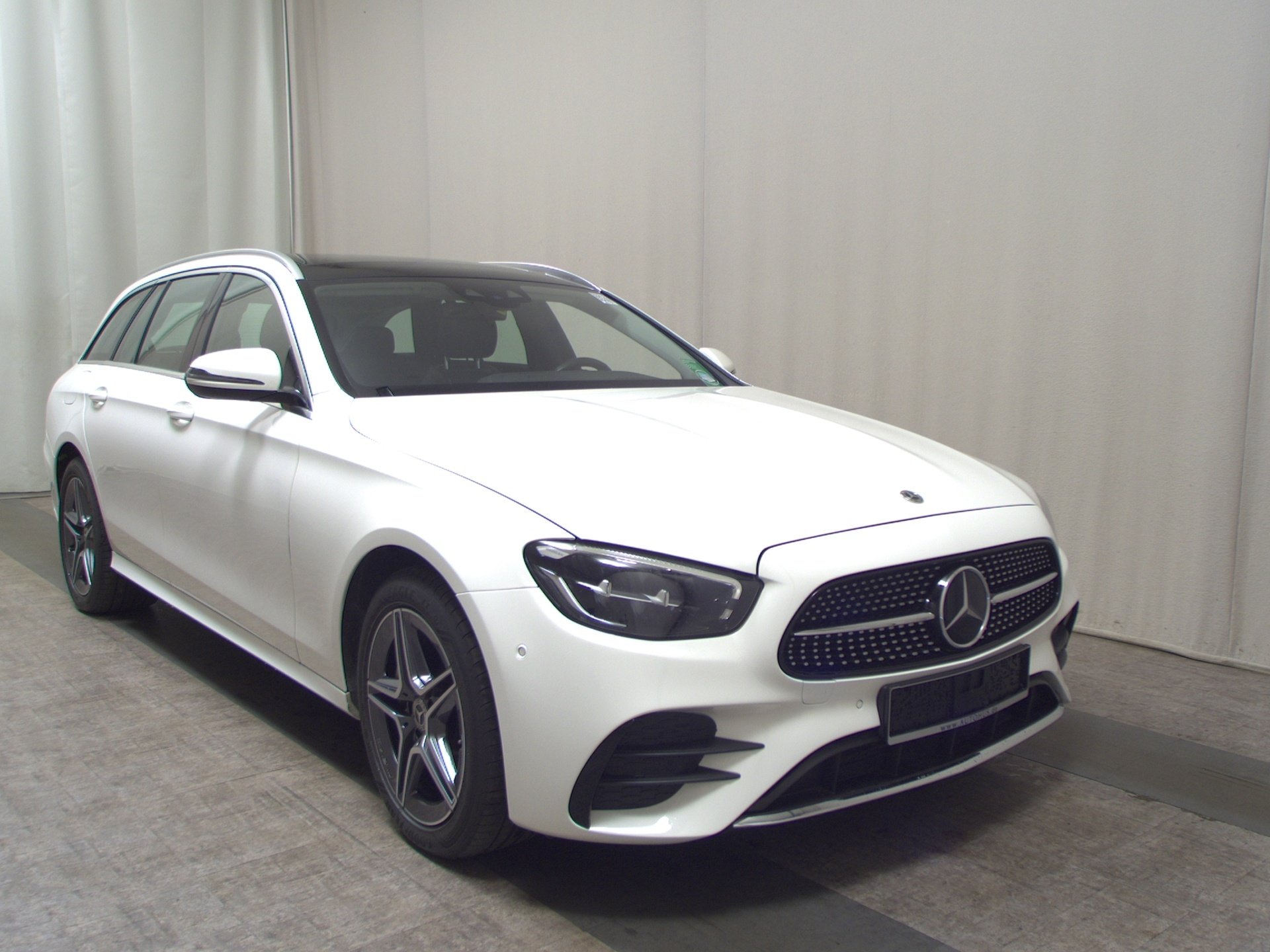 Mercedes-Benz E 300 T de AMG-Line Navi LED Pano HuD AHK RfK 3