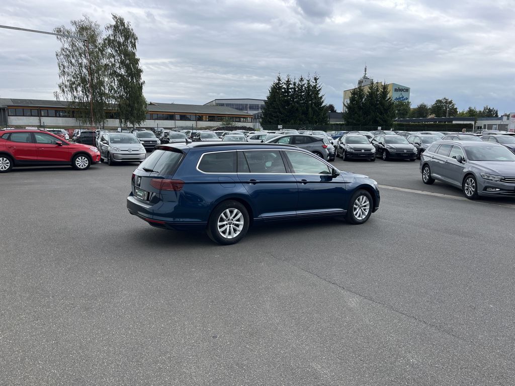 Volkswagen Passat Variant 2.0 TDI DSG Business 8
