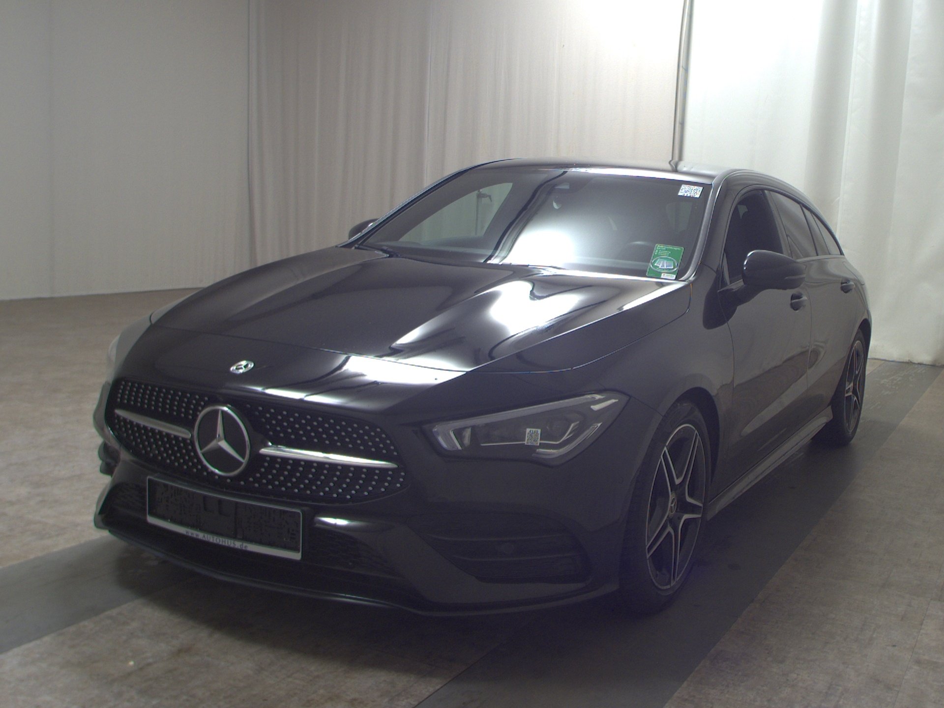 Mercedes-Benz CLA 220 SB d AMG-Line Navi LED Leder AHK 360° 2